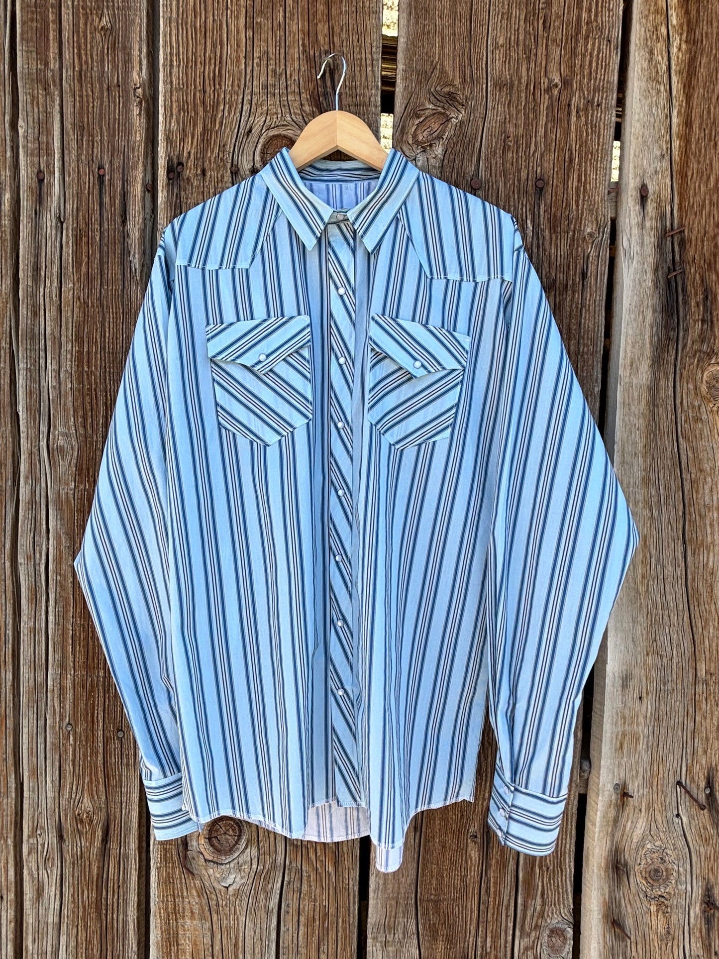 Custom Stripe Pearl Snap